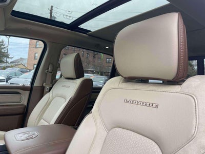 2020 RAM 1500 Laramie Crew Cab 4x4 64' Box