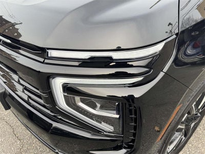 2025 Chevrolet Suburban 4WD RST