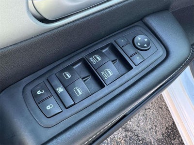 2024 Chrysler Pacifica Hybrid S Appearance Pkg