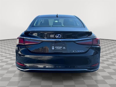 2021 Lexus ES 300h 300h