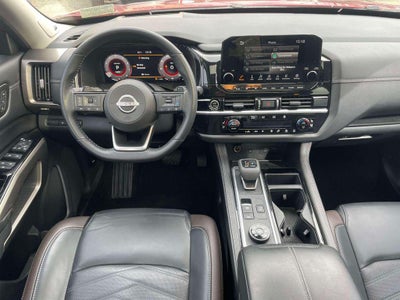 2023 Nissan Pathfinder Platinum 4WD
