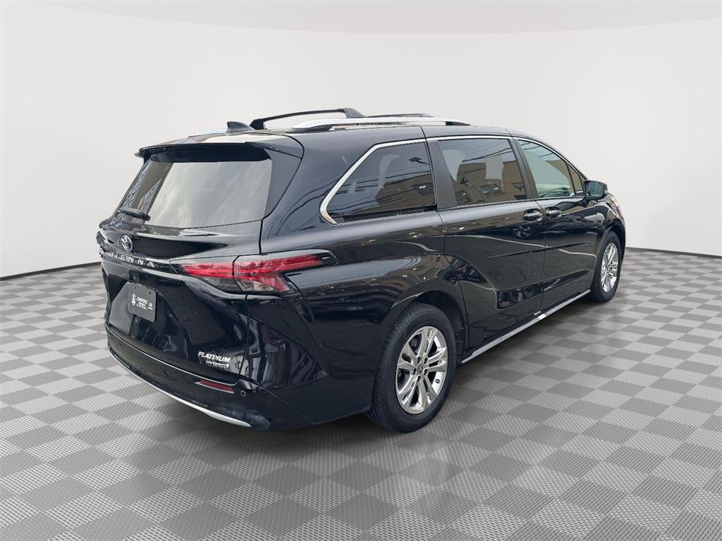 2023 Toyota Sienna Platinum