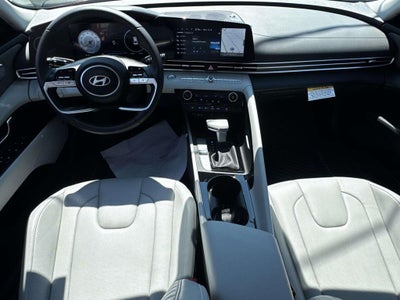 2025 Hyundai Elantra Limited