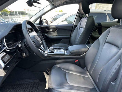2023 Audi Q7 Premium 55 TFSI quattro Tiptronic