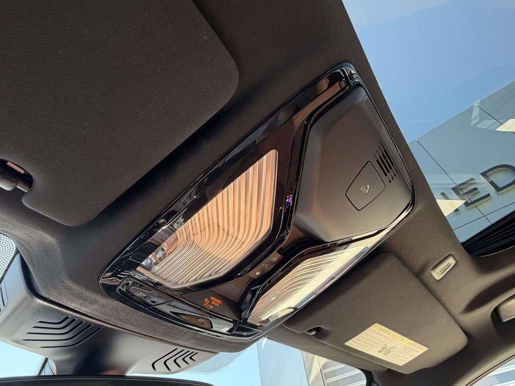 2023 BMW M550 i xDrive