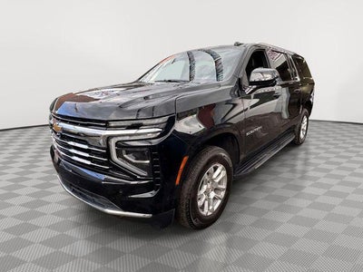 2025 Chevrolet Suburban LT