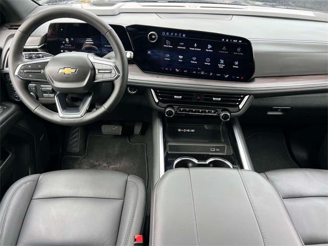 2025 Chevrolet Suburban LT