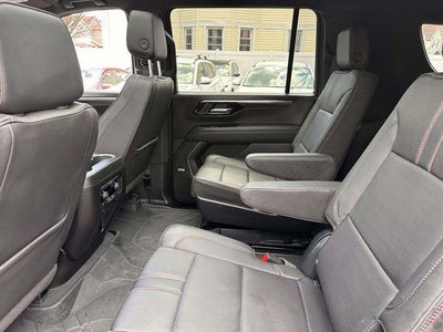 2025 Chevrolet Suburban RST