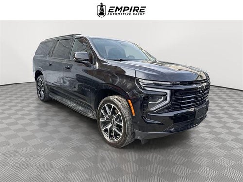 2025 Chevrolet Suburban 4WD RST