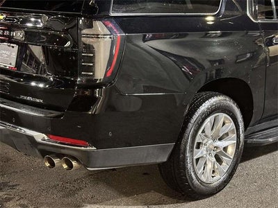 2025 Chevrolet Suburban 4WD Premier