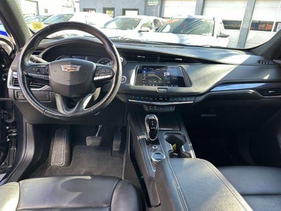 2023 Cadillac XT4 AWD Luxury