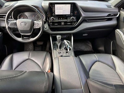 2022 Toyota Highlander XSE