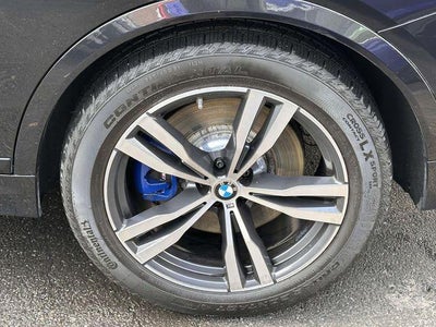 2023 BMW X7 M60i