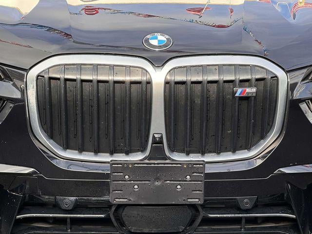 2023 BMW X7 M60i