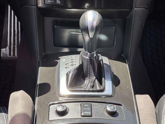 2017 INFINITI QX70 Base