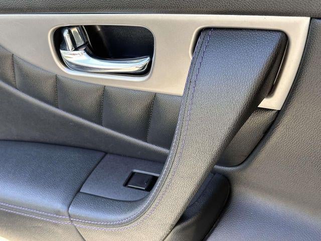 2017 INFINITI QX70 Base