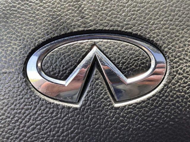 2017 INFINITI QX70 Base