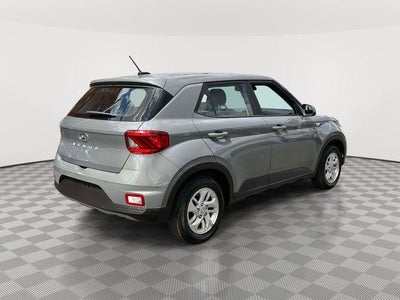 2023 Hyundai Venue SE