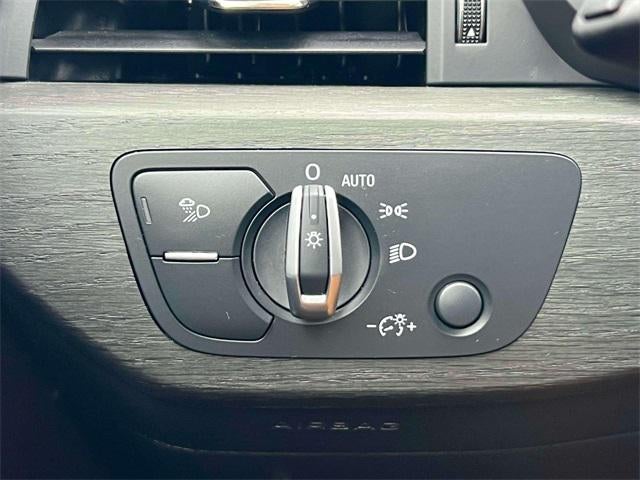 2024 Audi A4 Premium Plus 45 TFSI S line quattro S tronic