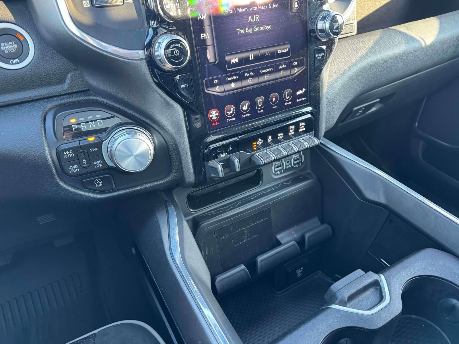 2021 RAM 1500 Laramie Crew Cab 4x4 57' Box