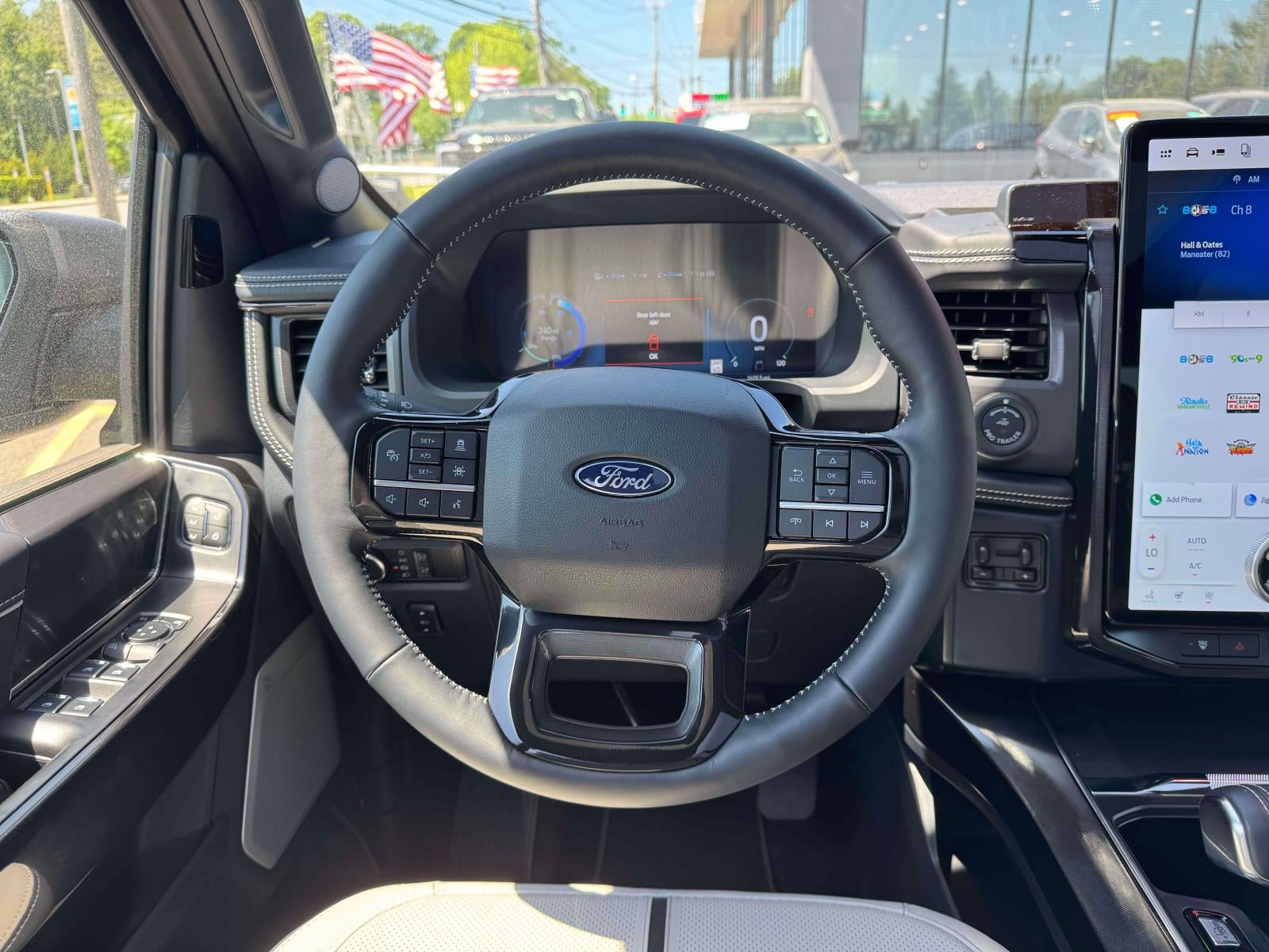 2025 Ford F-150 Lightning Platinum