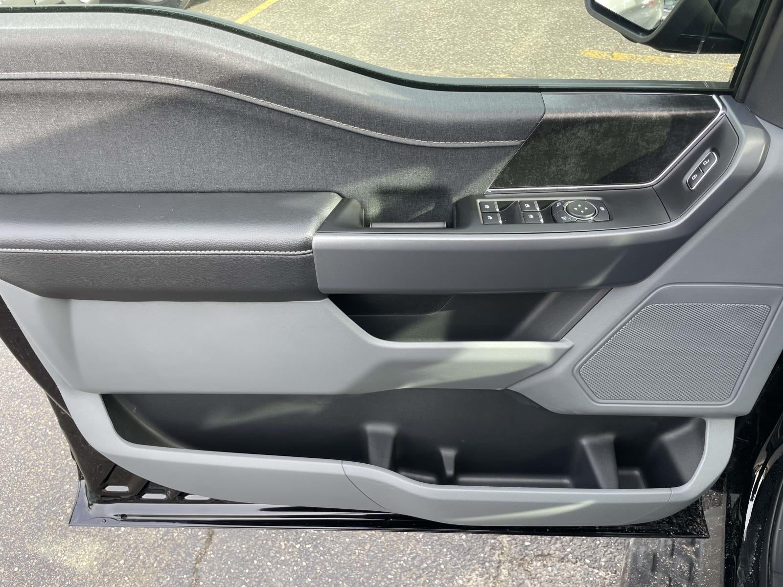 2025 Ford F-150 Lightning XLT