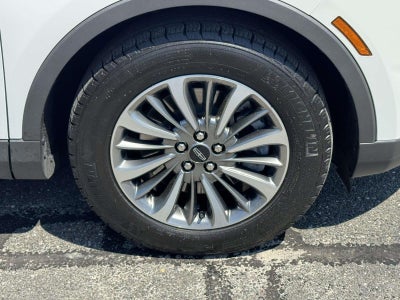 2022 Lincoln Nautilus Standard