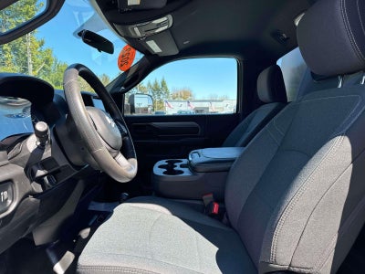 2022 RAM 2500 Tradesman Regular Cab 4x4 8 Box