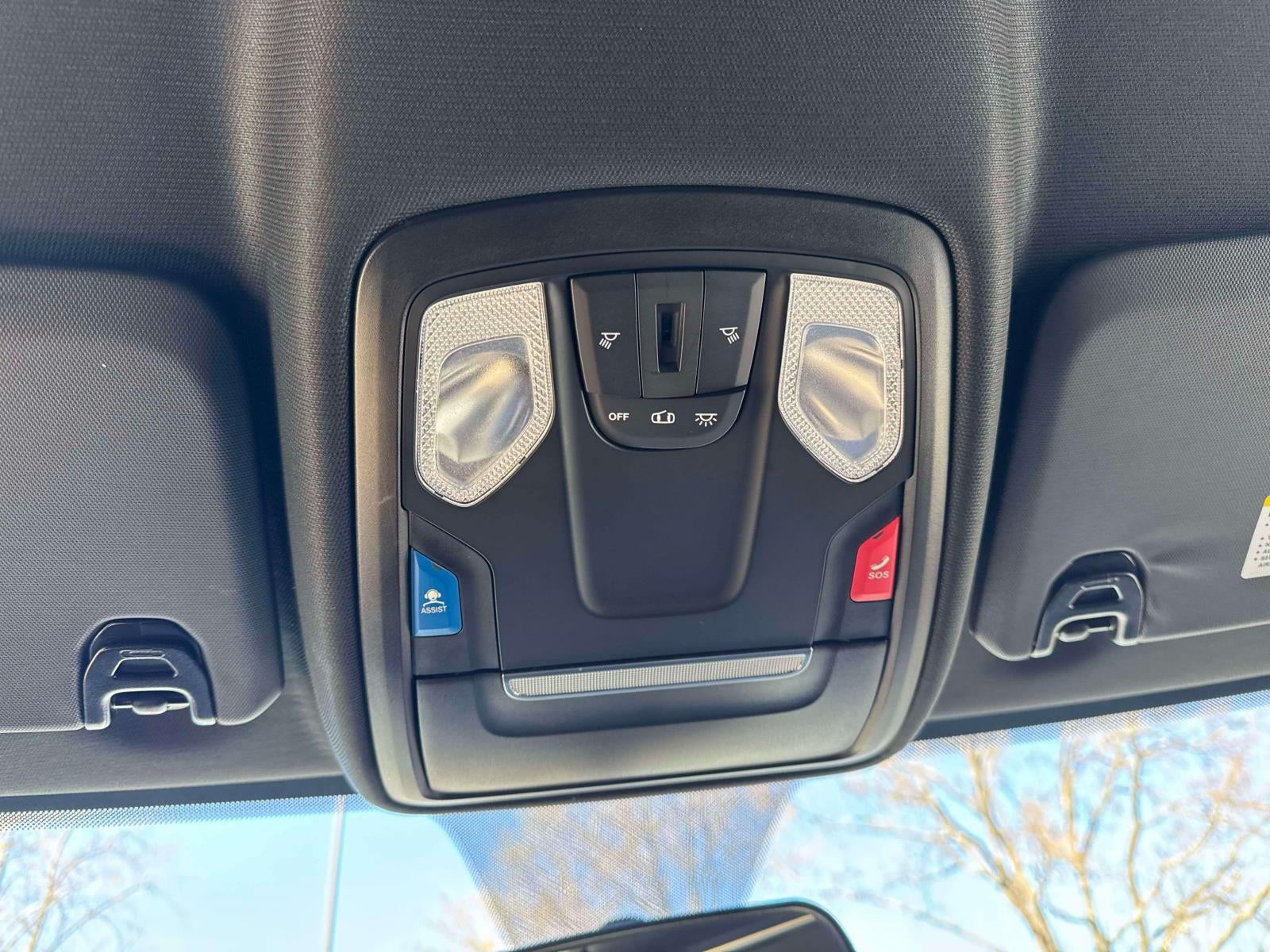 2022 RAM 2500 Tradesman Regular Cab 4x4 8 Box