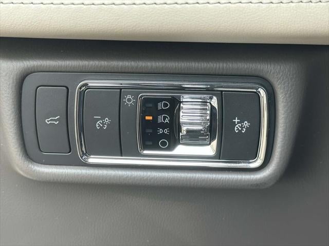 2023 Lincoln Aviator Standard