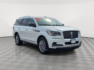 2022 Lincoln Navigator Standard