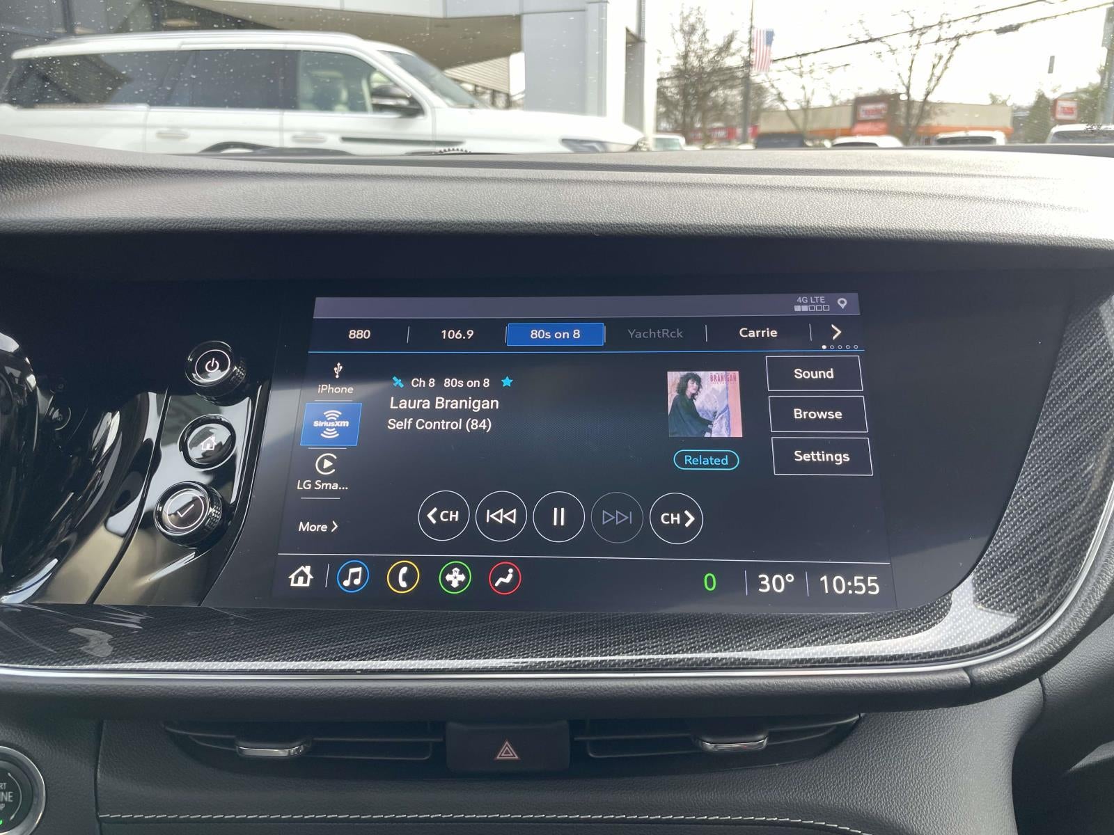 2021 Buick Envision AWD Essence