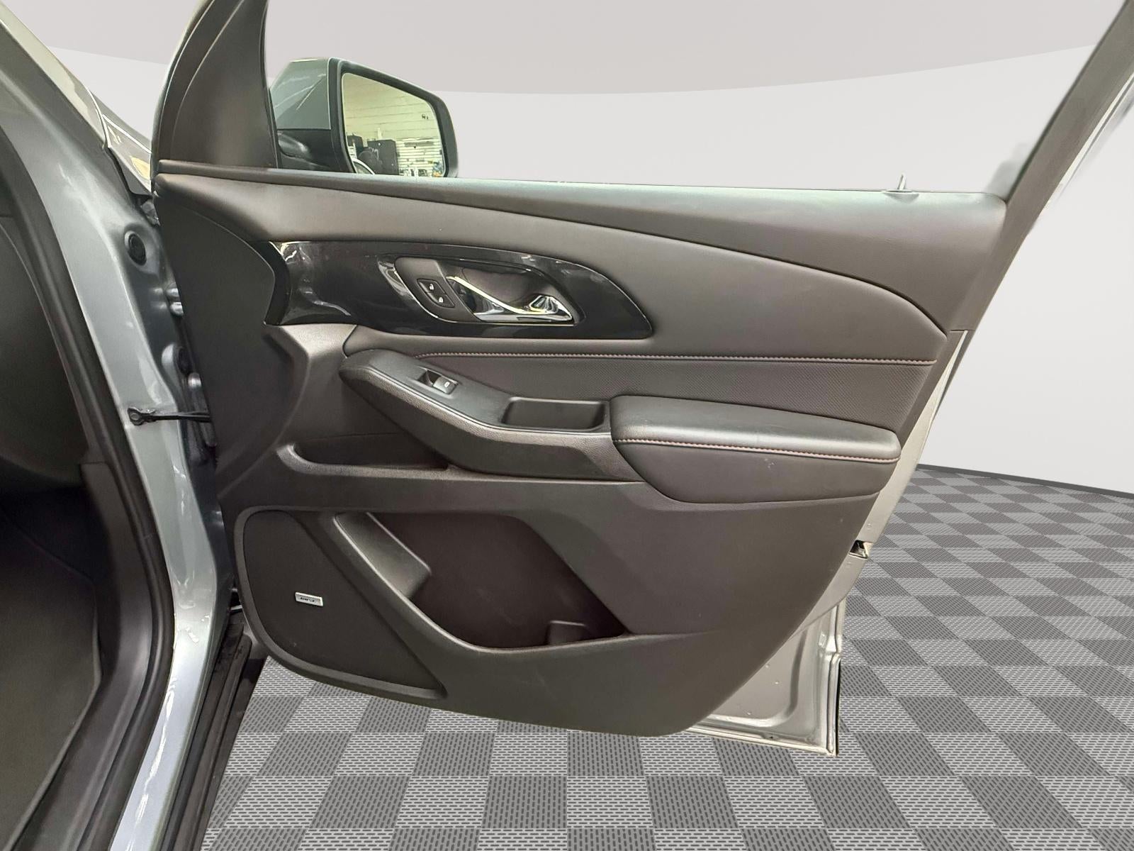 2023 Chevrolet Traverse AWD RS