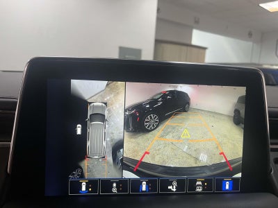 2024 Chevrolet Suburban 4WD LT