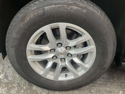 2024 Chevrolet Suburban 4WD LT