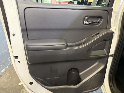2025 Nissan Frontier Crew Cab SV 4x2