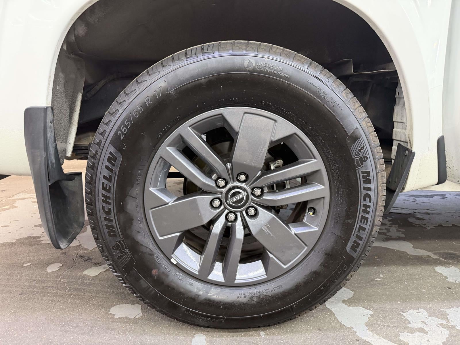2025 Nissan Frontier Crew Cab SV 4x2