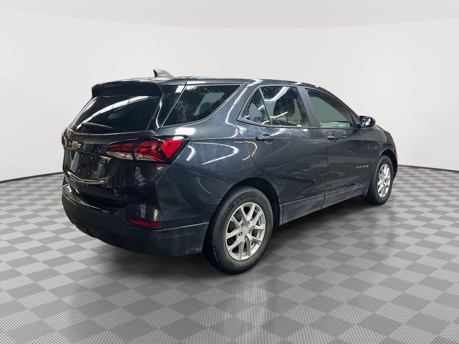 2022 Chevrolet Equinox FWD LS