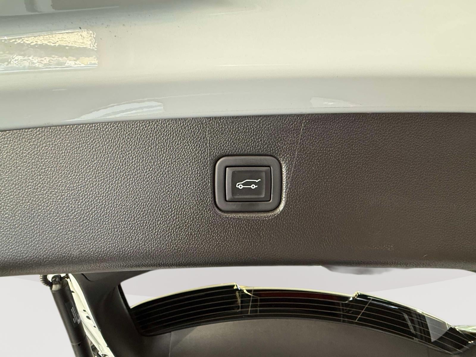 2023 Chevrolet Blazer AWD 2LT