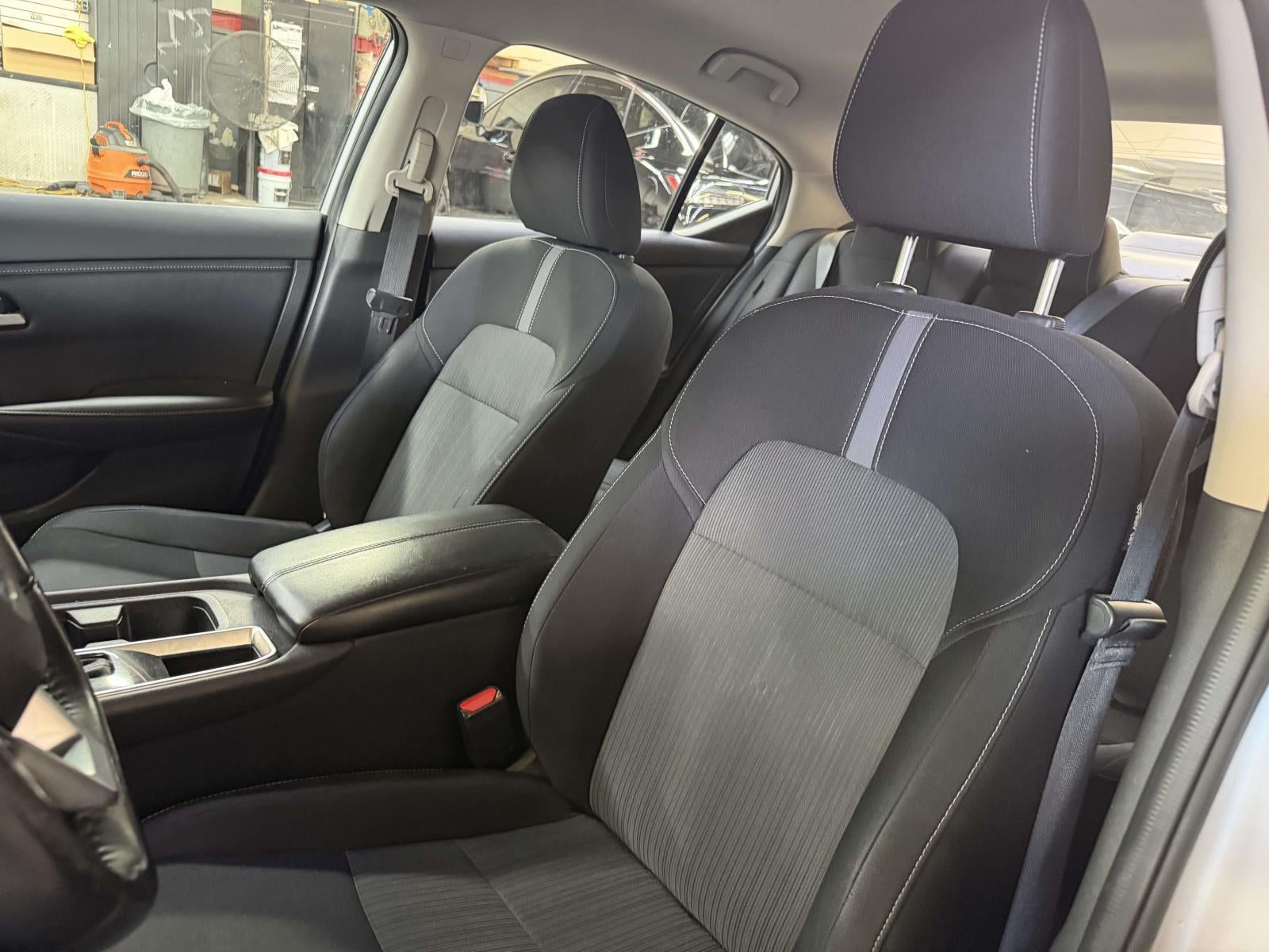 2022 Nissan Sentra SV Xtronic CVT