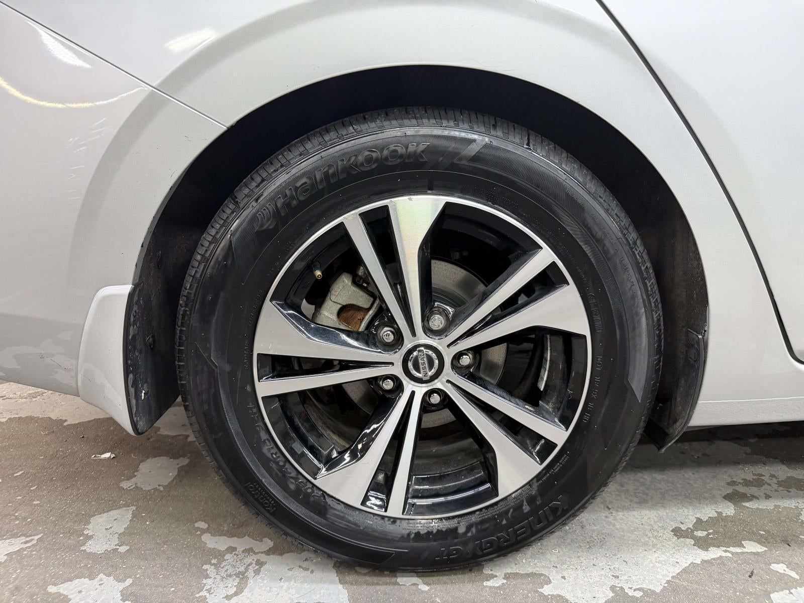2022 Nissan Sentra SV Xtronic CVT