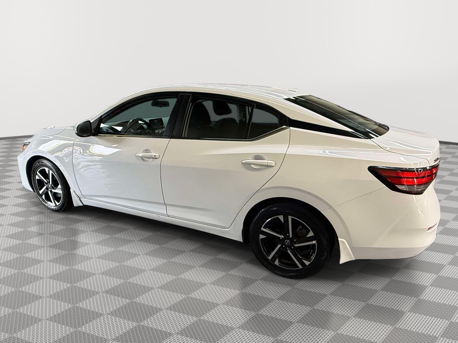 2024 Nissan Sentra SV Xtronic CVT
