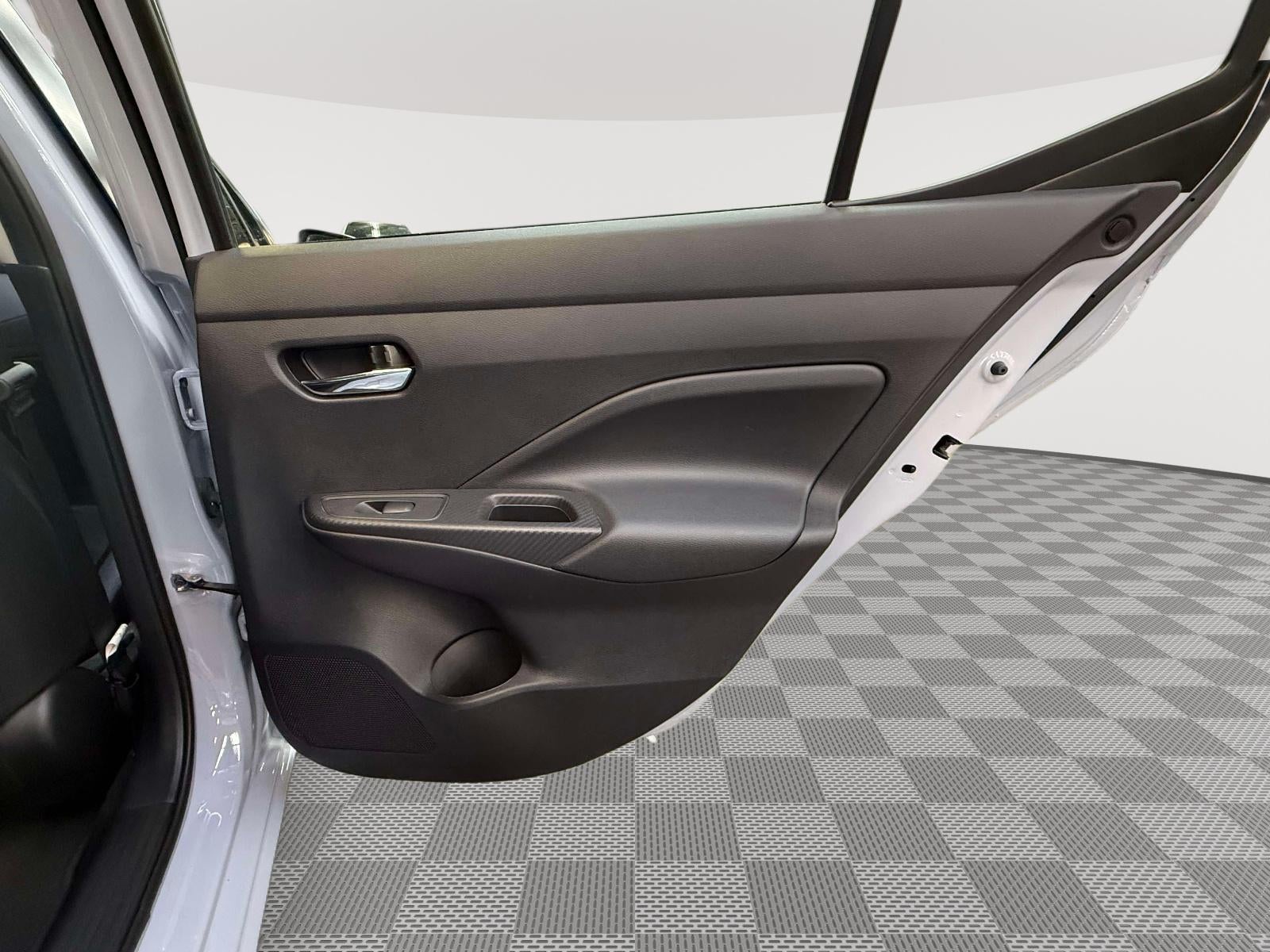 2024 Nissan Versa 1.6 SV