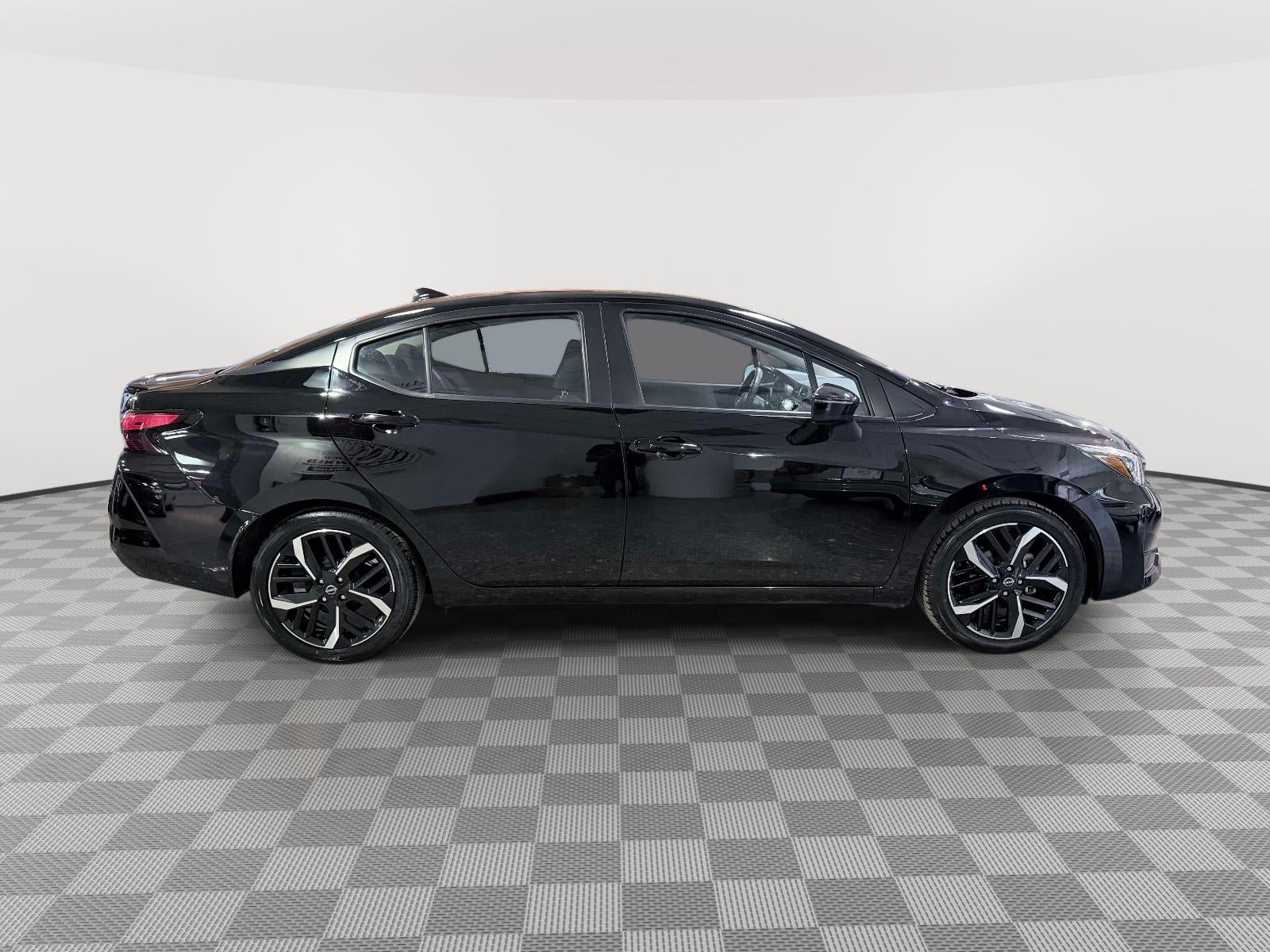 2024 Nissan Versa 1.6 SR