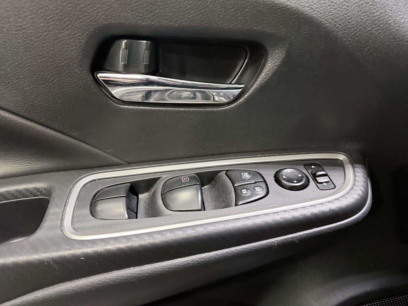 2024 Nissan Versa 1.6 SR