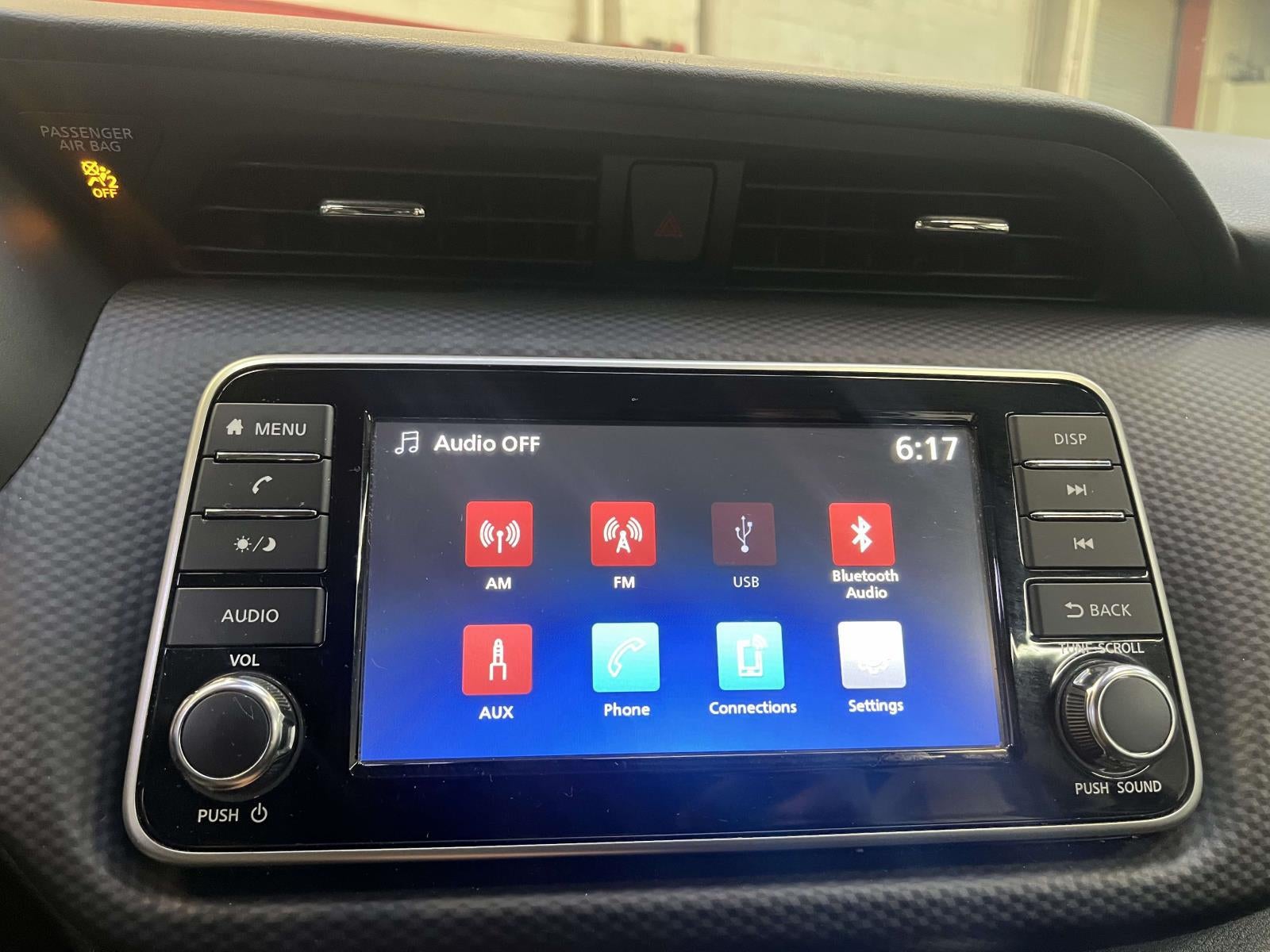 2024 Nissan Kicks S Xtronic CVT