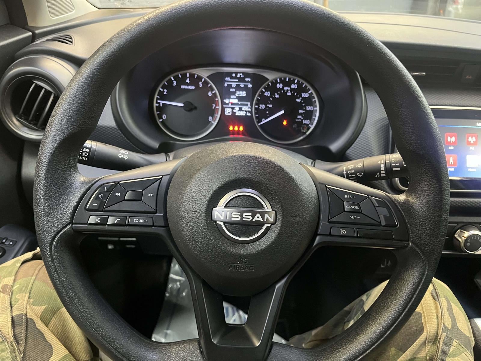 2024 Nissan Kicks S Xtronic CVT