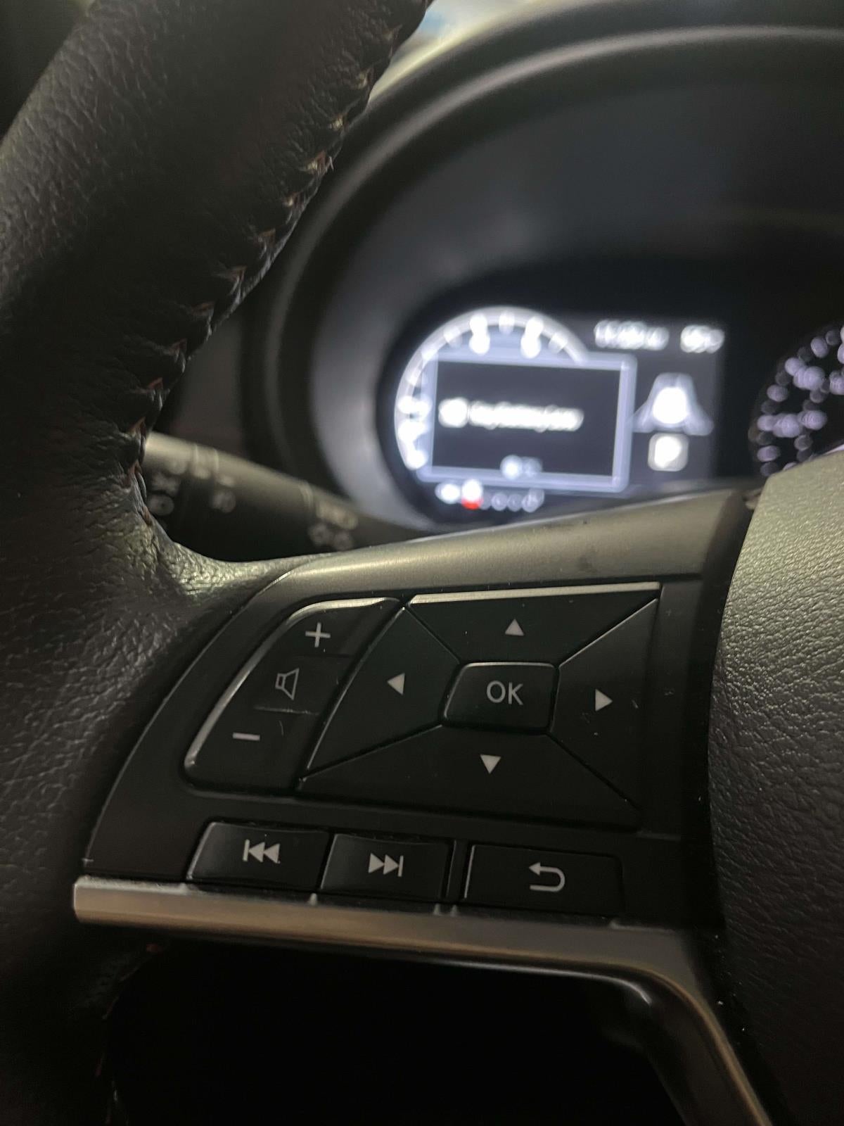 2024 Nissan Kicks SR Xtronic CVT