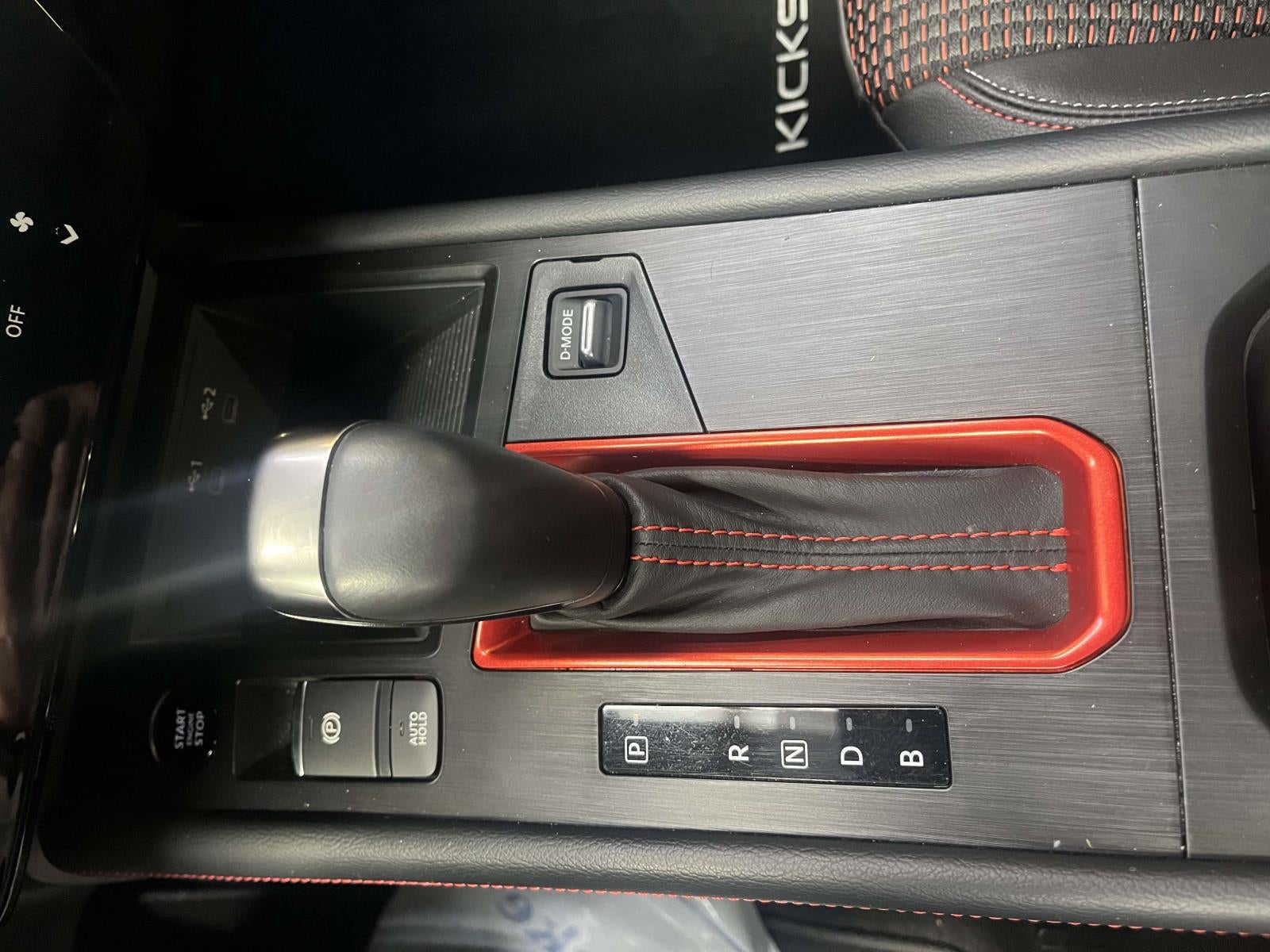 2025 Nissan Kicks SR Intelligent AWD