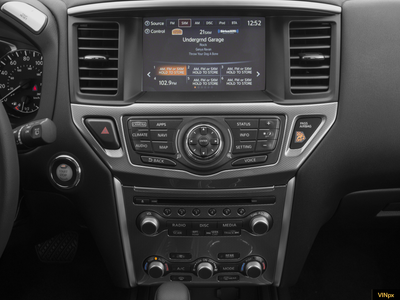 2017 Nissan Pathfinder SV